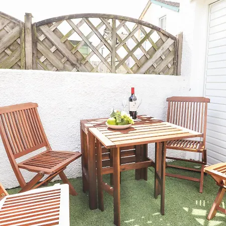 Holiday home Dovestones