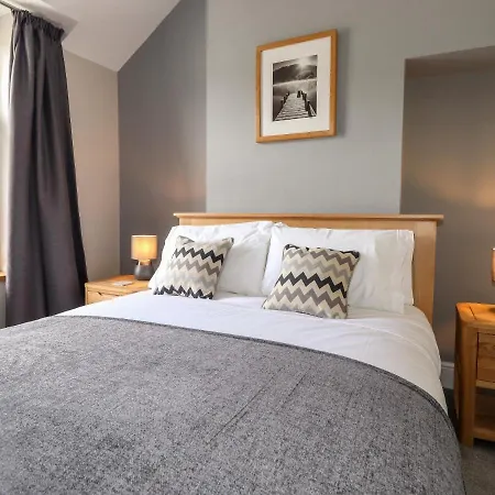 Dovestones Feriehus *