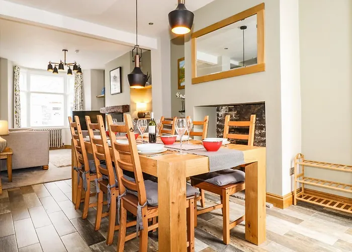 度假居 Dovestones